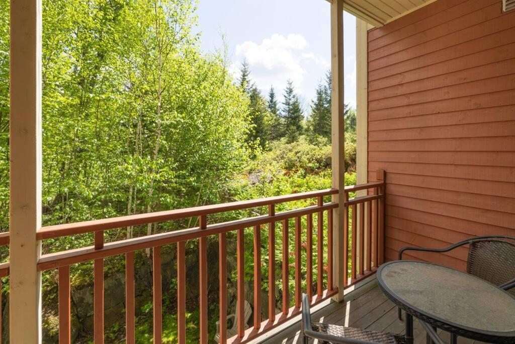 Les Eaux Tremblant - Luxury Chalet With Pool & Spa And Ac Apartment Mont-Tremblant Exterior photo